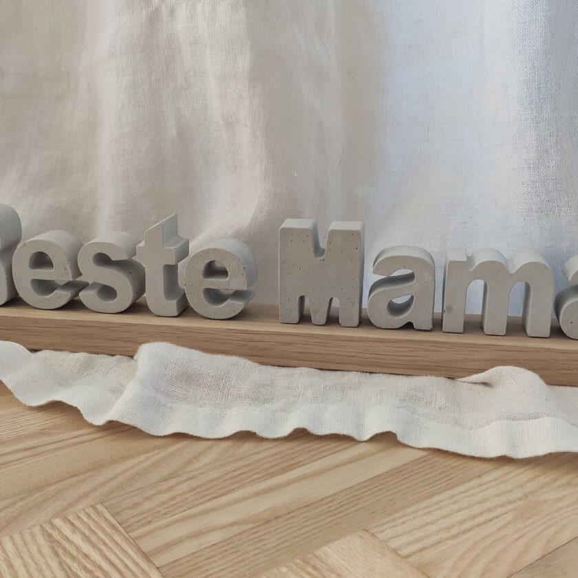 Personalisierbarer Holzblock