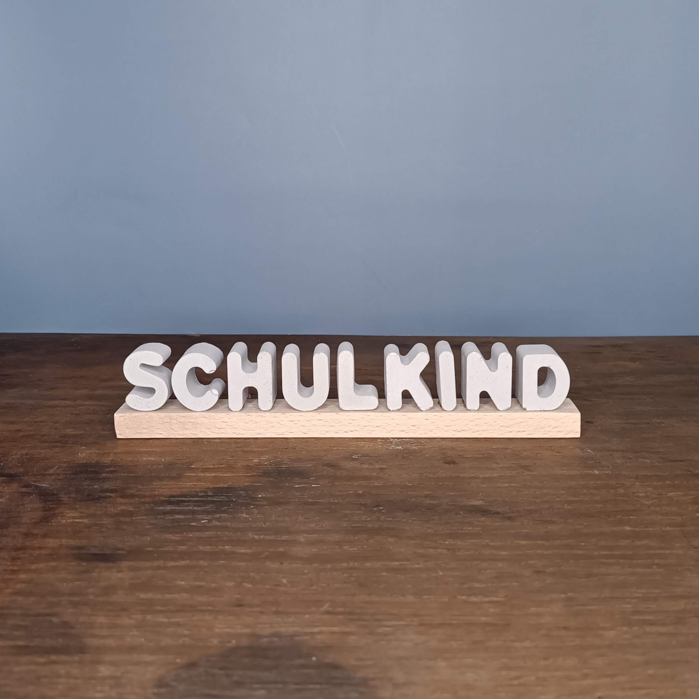 Mini Buchstaben auf Holz