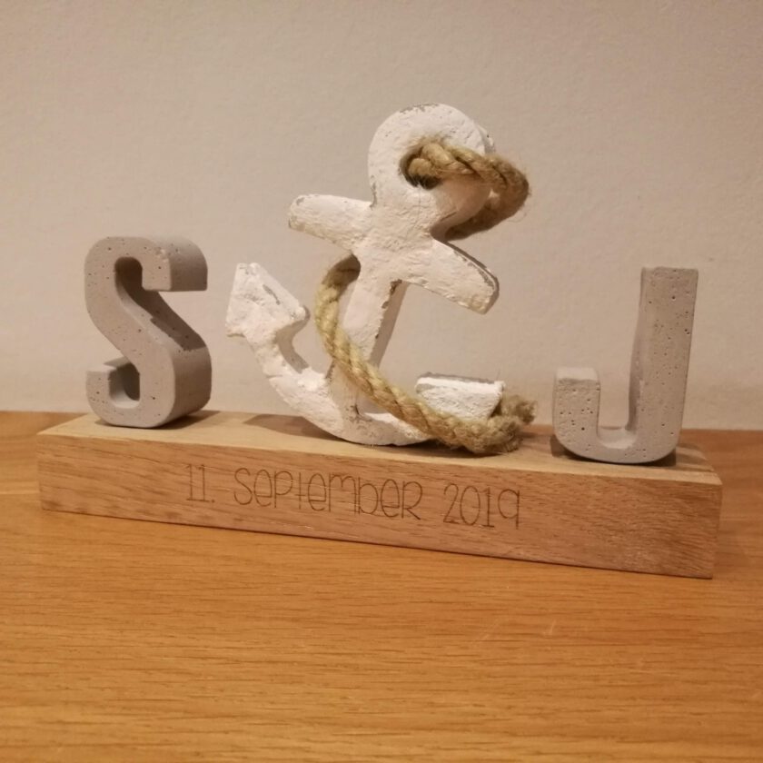 Personalisierbarer Holzblock