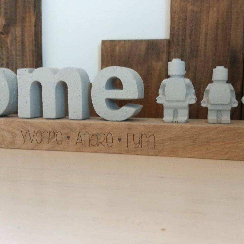 Personalisierbarer Holzblock